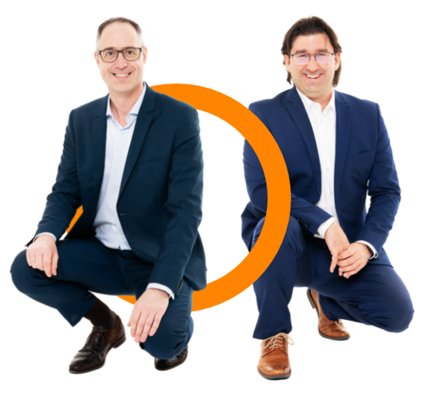 Een foto van Dominique Verweij en John-Paul Straver met een oranje cirkel.